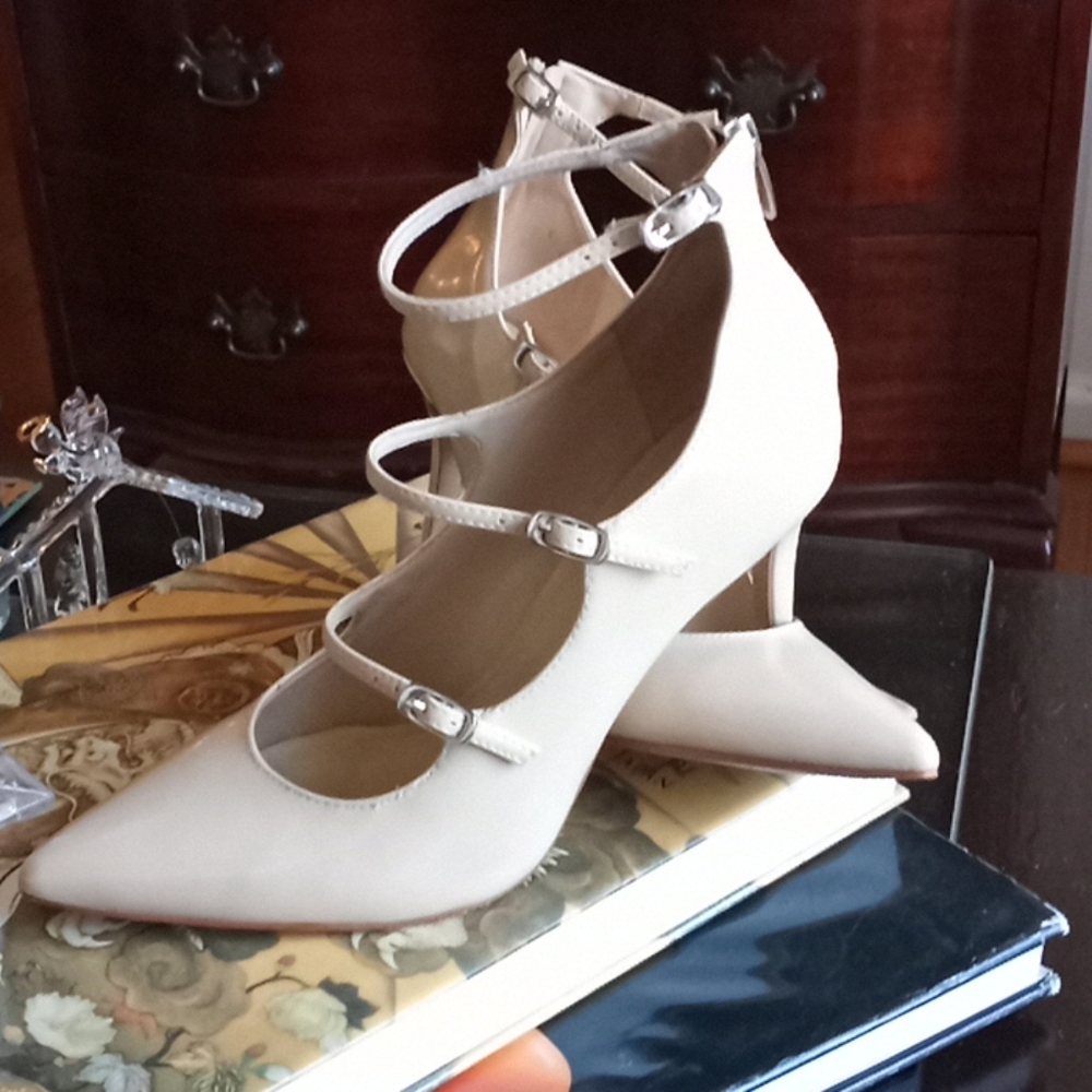 Shoes - Picture 3 of 3